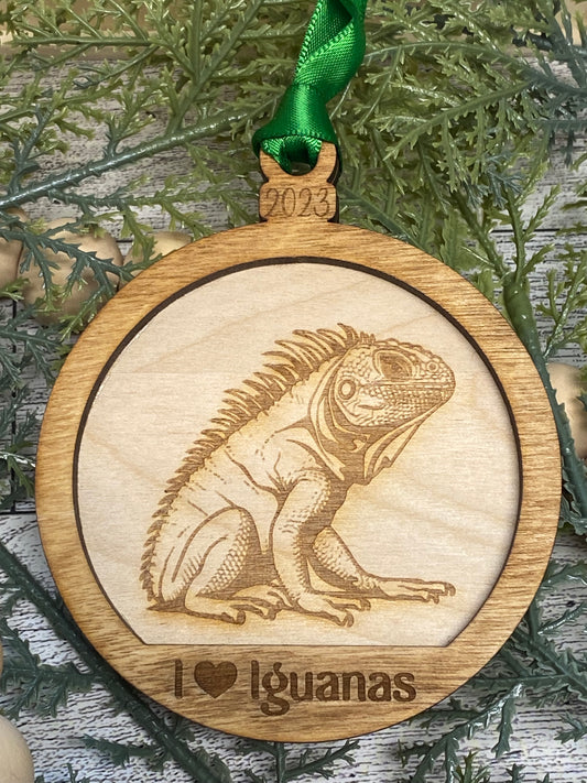 I ❤️ Iguanas Ornament